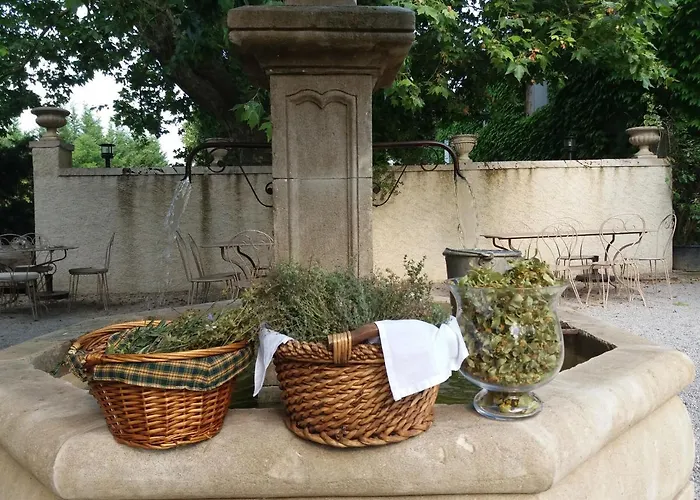 Le Relais D'elle Bed & Breakfast 4*