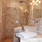 Le Relais D'elle 3*