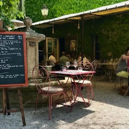 Le Relais D'elle 4*