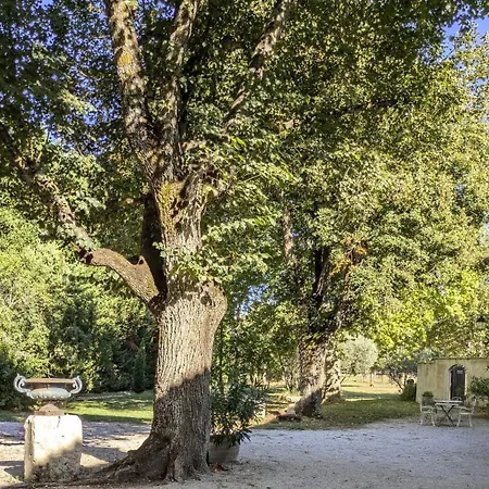 Le Relais D'elle Bed & Breakfast