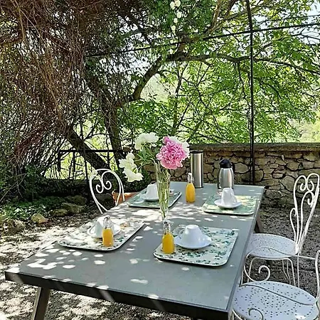 Le Relais D'elle Bed & Breakfast Niozelles