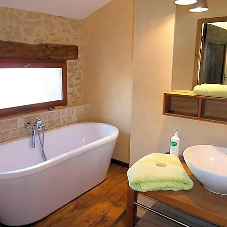 ベッド・アンド・ブレックファスト Le Relais D'elle Niozelles