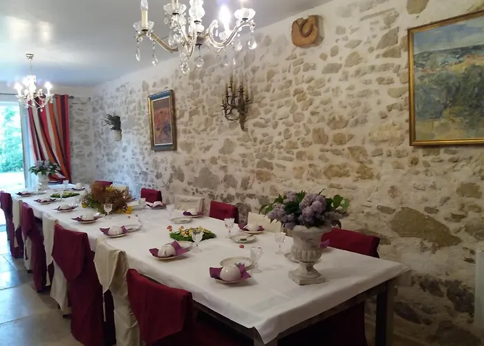 Le Relais D'elle Bed & Breakfast 4*